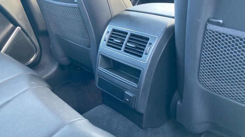 Jaguar F-Pace 2.0 D200 SE 5dr Auto AWD Diesel Estate